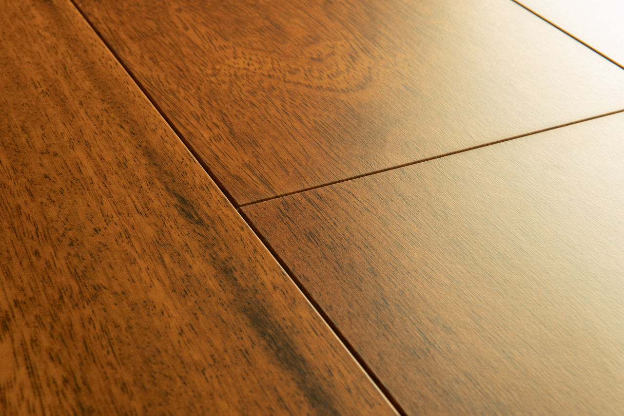 Quick-Step Perspective Nature 'Merbau' PEN4760 - 2.048m2 per pack